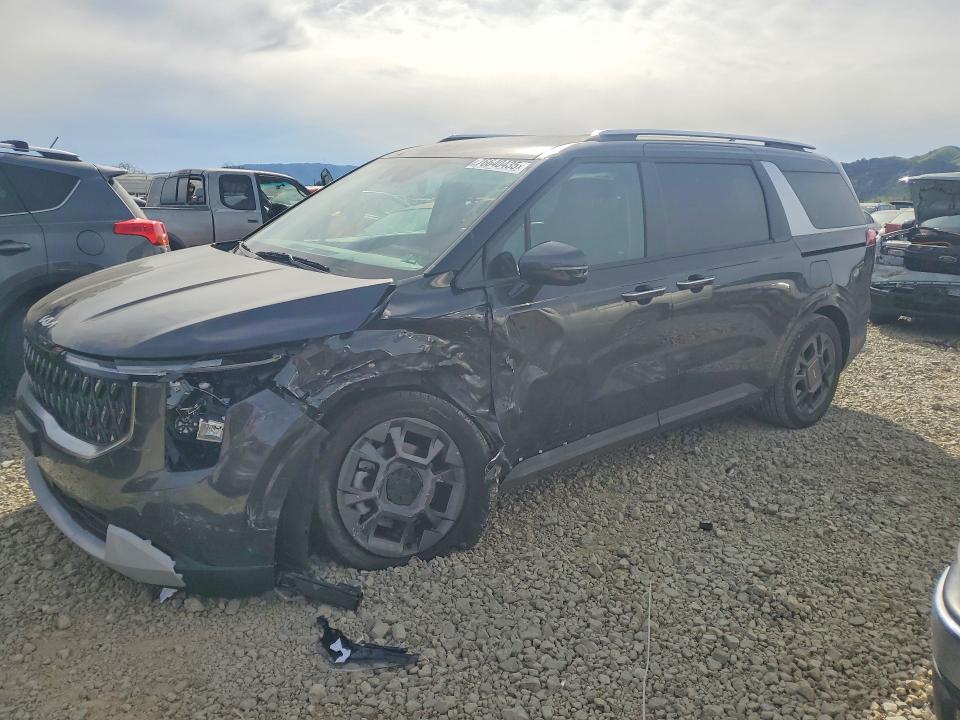 2025 KIA CARNIVAL — VIN KNDNC5KA0S6049585