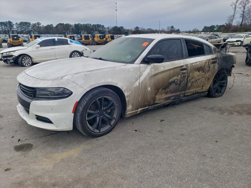 2016 DODGE CHARGER SE — VIN 2C3CDXBG1GH223016
