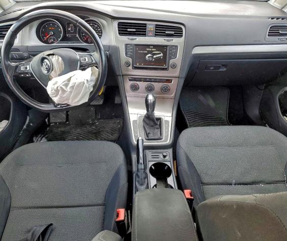 3VW217AU9GM010370