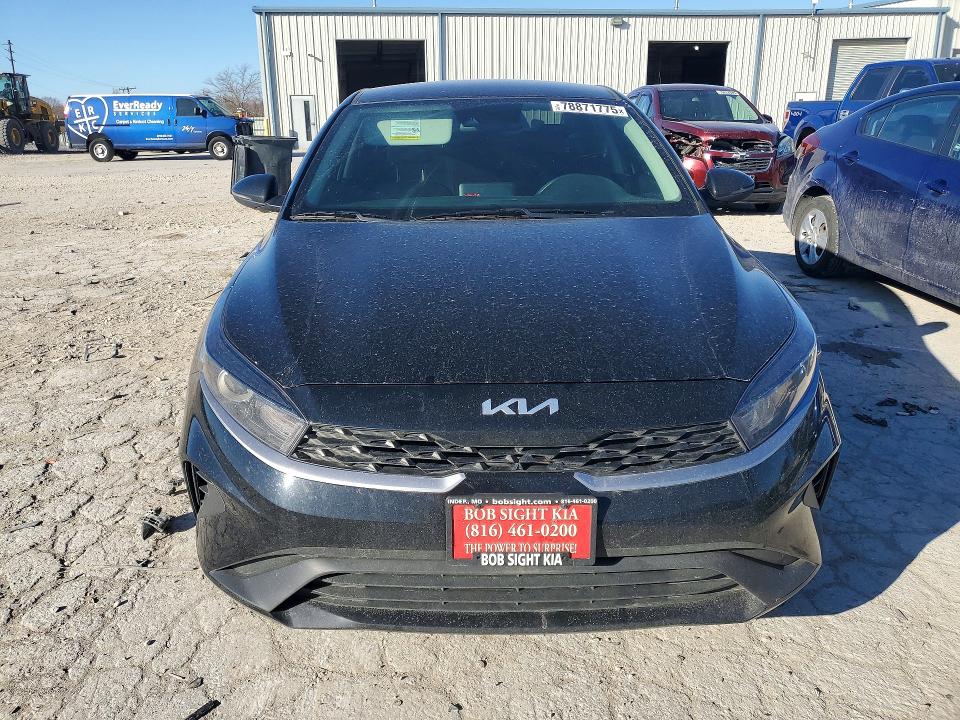 3KPF24AD9RE813032