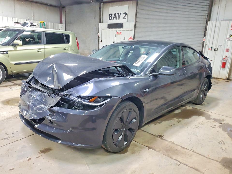 2025 TESLA MODEL 3 — VIN 5YJ3E1EA3SF071686