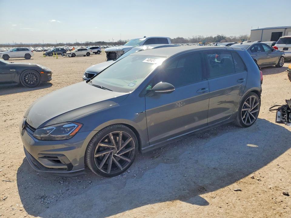 2018 VOLKSWAGEN GOLF R — VIN WVWVF7AU0JW219795