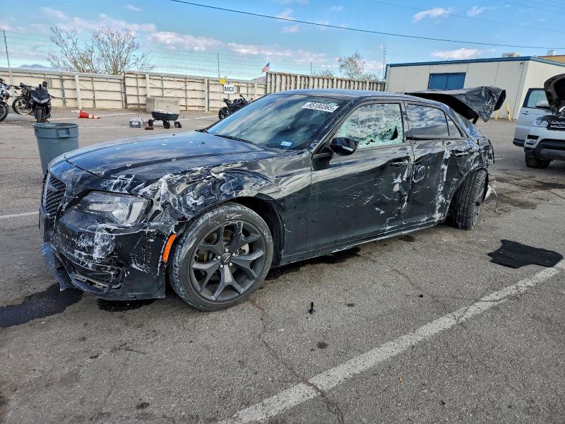 2022 CHRYSLER 300 — VIN 2C3CCABT5NH111913