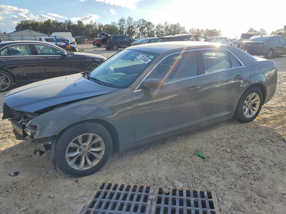 2019 CHRYSLER 300 — VIN 2C3CCAAG7KH555942