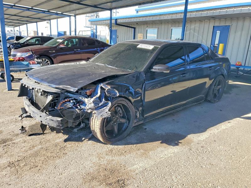 2015 CHRYSLER 300 — VIN 2C3CCABT0FH803692