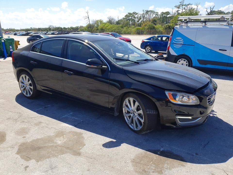 LYV402HK4HB150890