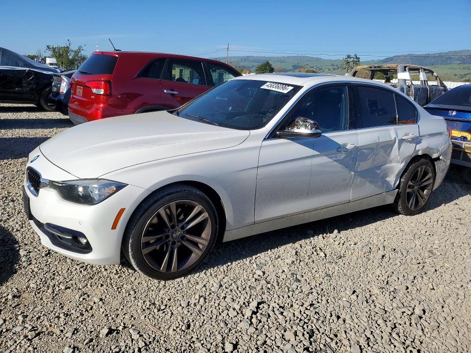 2017 BMW 330 — VIN WBA8B9G38HNU55613