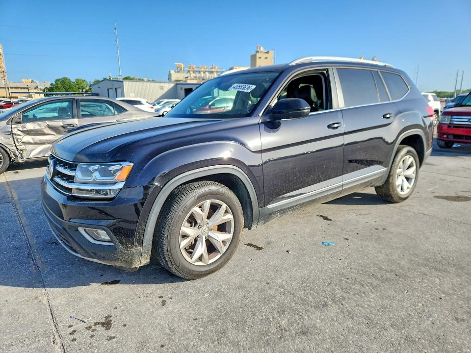 2018 VOLKSWAGEN ATLAS — VIN 1V2ER2CA8JC528783