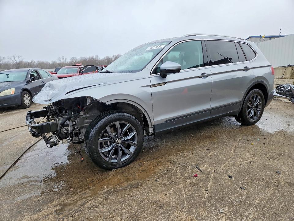 2022 VOLKSWAGEN TIGUAN — VIN 3VV3B7AX1NM093161