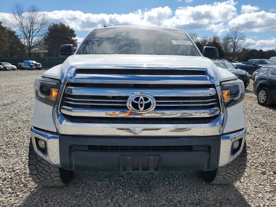 5TFDW5F10HX647305