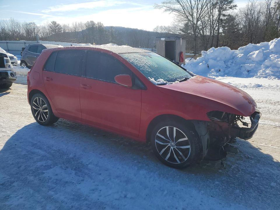 3VW217AU5FM011577