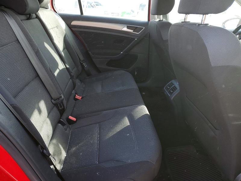 3VW217AU9GM010370