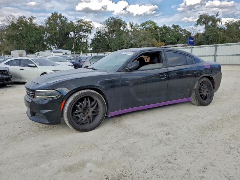 2015 DODGE CHARGER SE — VIN 2C3CDXBG9FH752910