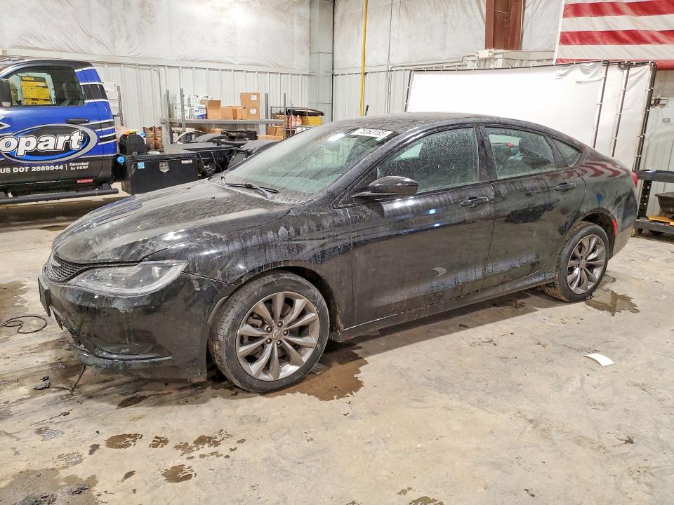 2015 CHRYSLER 200 — VIN 1C3CCCBG2FN582439