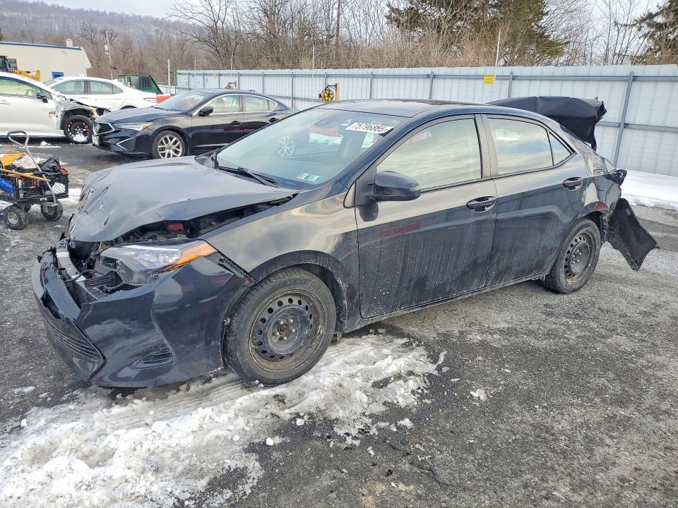 2018 TOYOTA COROLLA — VIN 2T1BURHEXJC975114