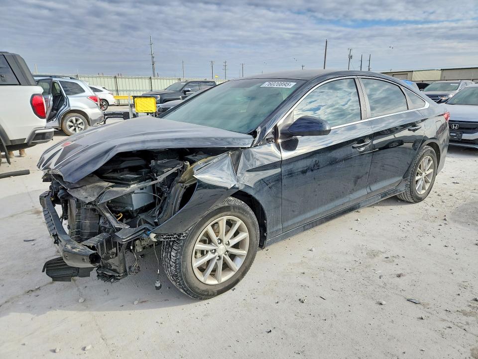 2018 HYUNDAI SONATA SE — VIN 5NPE24AF4JH627461