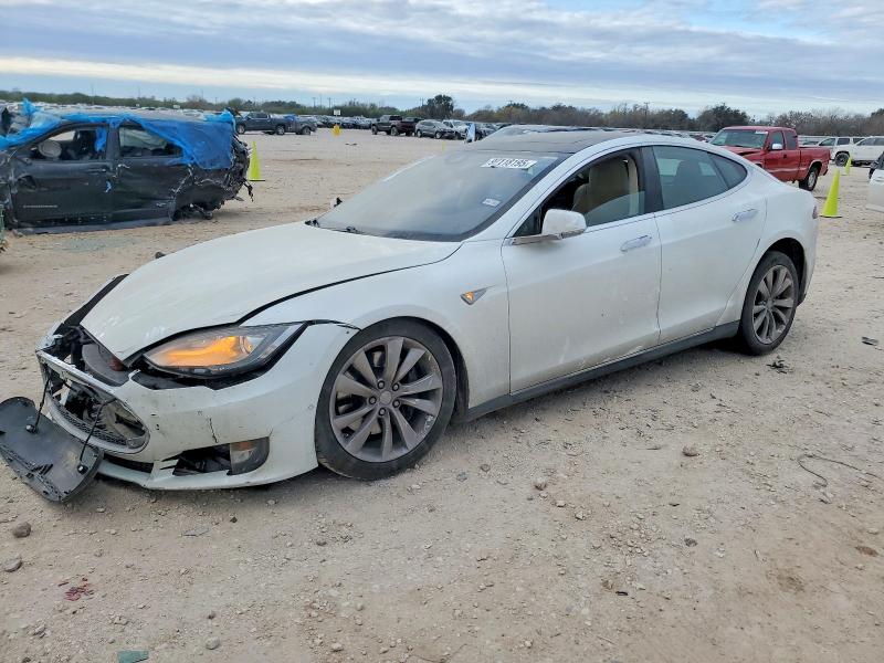 2015 TESLA MODEL S 85 — VIN 5YJSA1H29FF093791