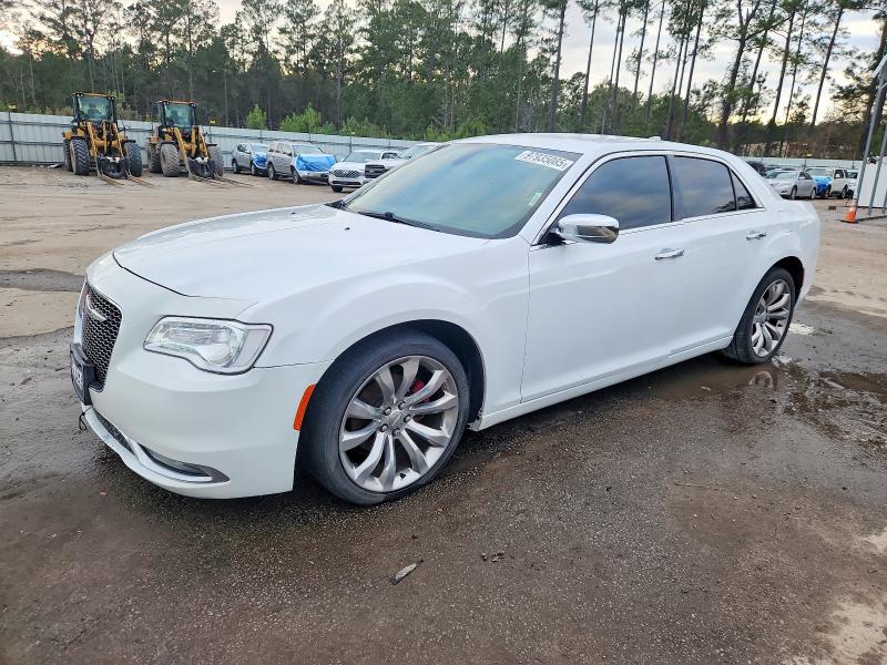 2019 CHRYSLER 300 — VIN 2C3CCAEGXKH538840