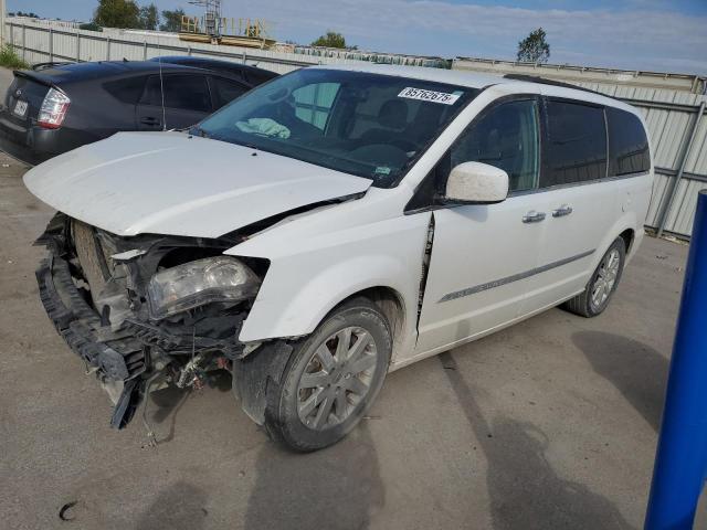 2016 CHRYSLER TOWN & COU — VIN 2C4RC1BGXGR135484