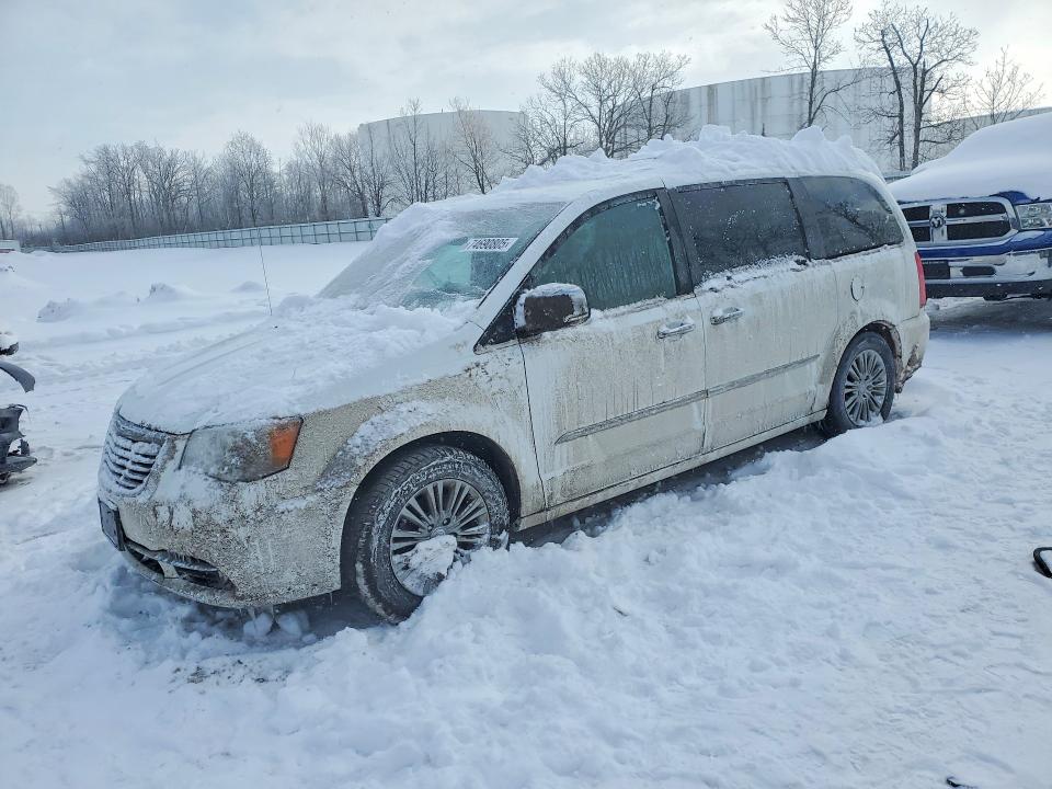 2016 CHRYSLER TOWN & COU — VIN 2C4RC1CG1GR194163