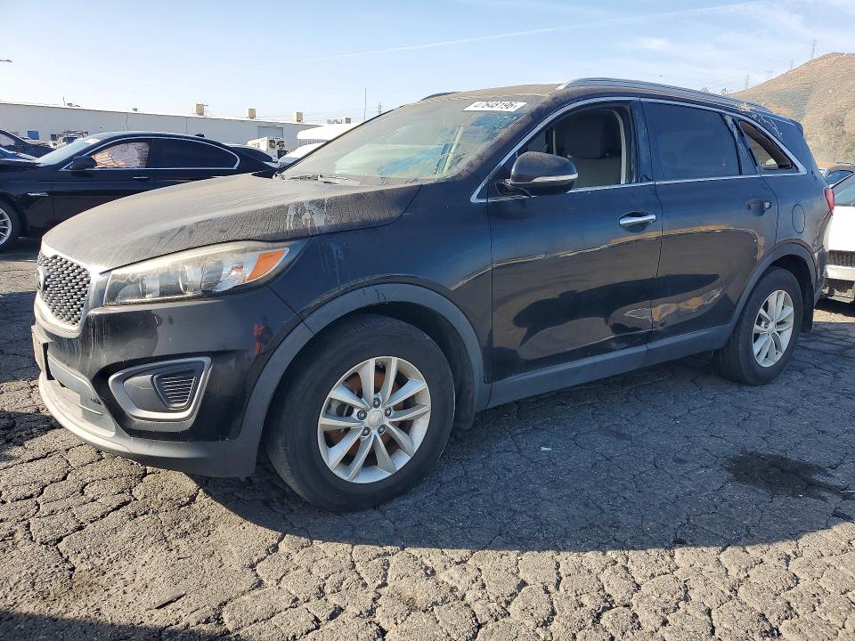2016 KIA SORENTO — VIN 5XYPG4A31GG052199