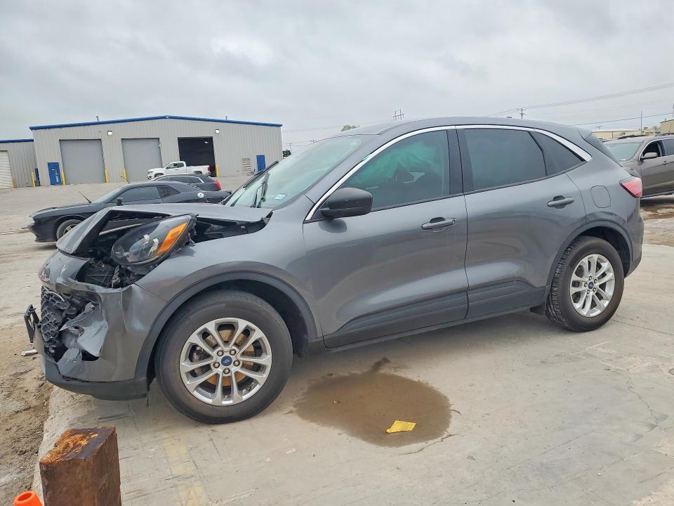 2022 FORD ESCAPE — VIN 1FMCU0G68NUB44189