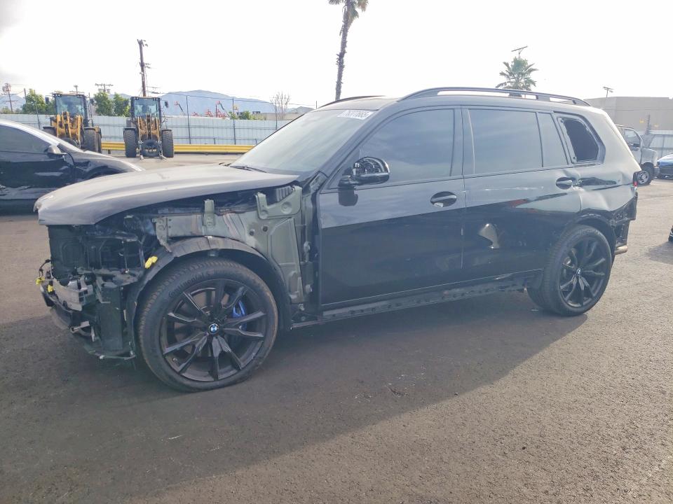 2024 BMW X7 — VIN 5UX23EM02R9W04714