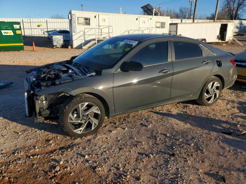 2025 HYUNDAI ELANTRA SE — VIN KMHLM4DG4SU923539