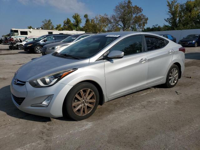 2014 HYUNDAI ELANTRA SE — VIN 5NPDH4AE2EH464753