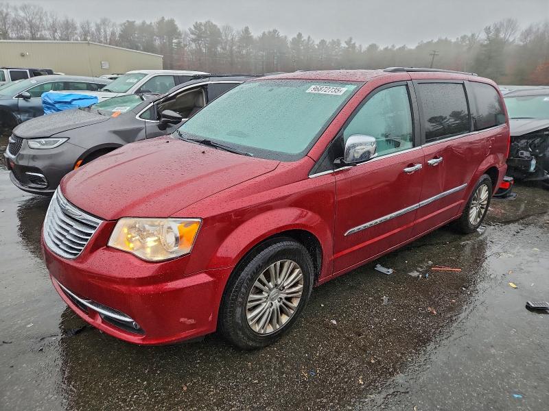 2015 CHRYSLER TOWN & COU — VIN 2C4RC1CG9FR546761