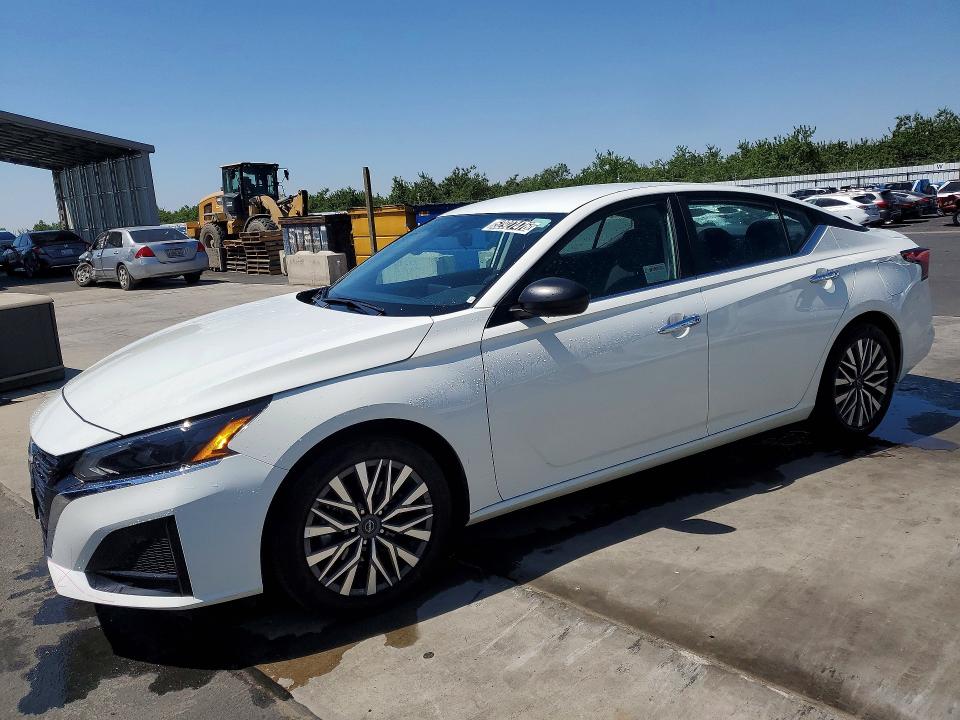 2025 NISSAN ALTIMA — VIN 1N4BL4DV4SN373101