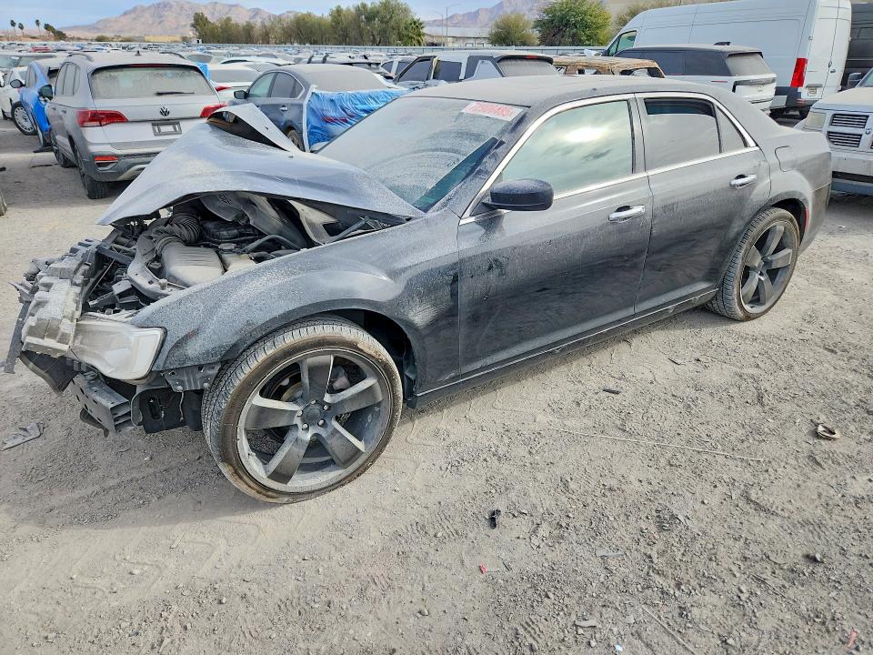 2016 CHRYSLER 300C — VIN 2C3CCAEG6GH351120
