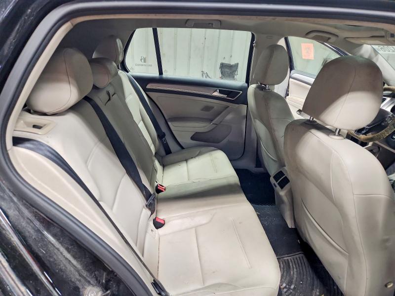 3VW217AU6FM035046