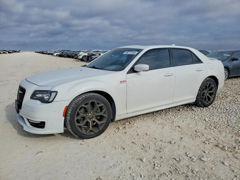 2017 CHRYSLER 300 — VIN 2C3CCABT5HH506324