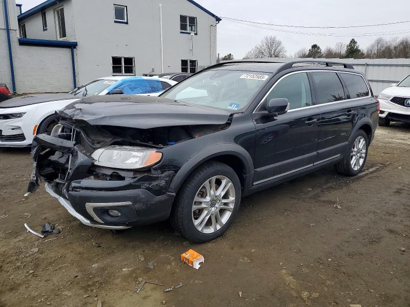 2016 VOLVO XC70 — VIN YV4612NK3G1237595