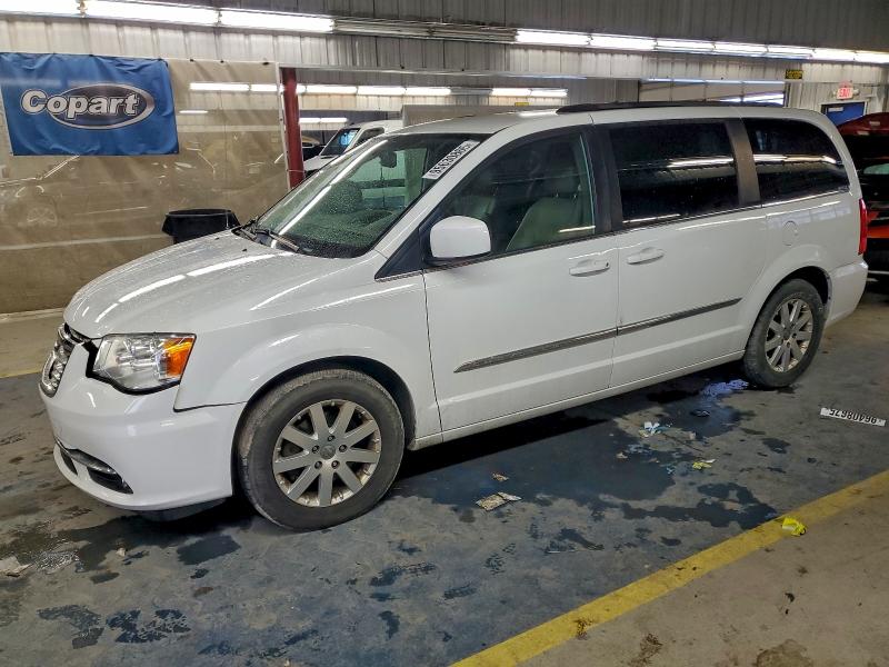 2015 CHRYSLER TOWN & COU — VIN 2C4RC1BGXFR706518