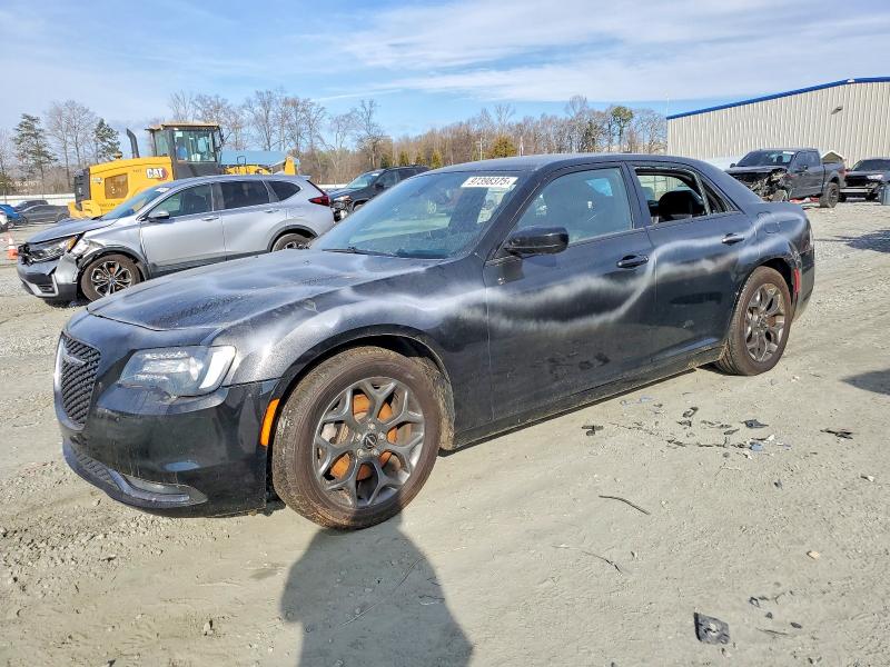 2016 CHRYSLER 300 — VIN 2C3CCAGG6GH270440