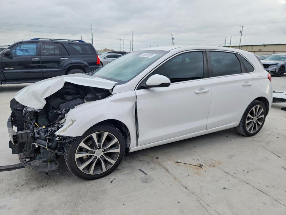 2018 HYUNDAI ELANTRA GT — VIN KMHH35LE8JU039701