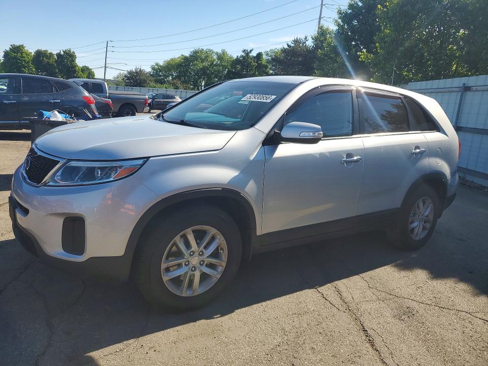 2015 KIA SORENTO — VIN 5XYKT3A63FG578312