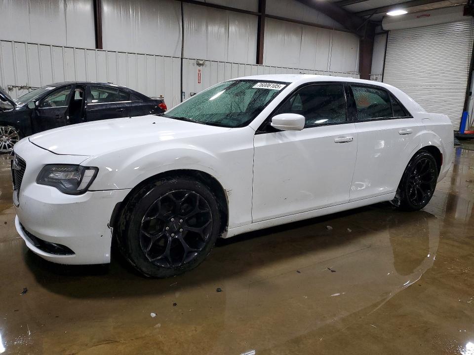 2019 CHRYSLER 300 S — VIN 2C3CCABGXKH565945