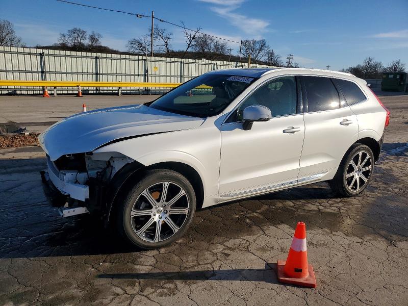 2021 VOLVO XC60 — VIN YV4102DL7M1886528