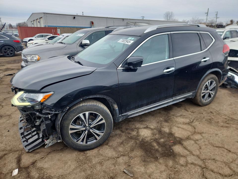 2018 NISSAN ROGUE S — VIN JN8AT2MV7JW319654