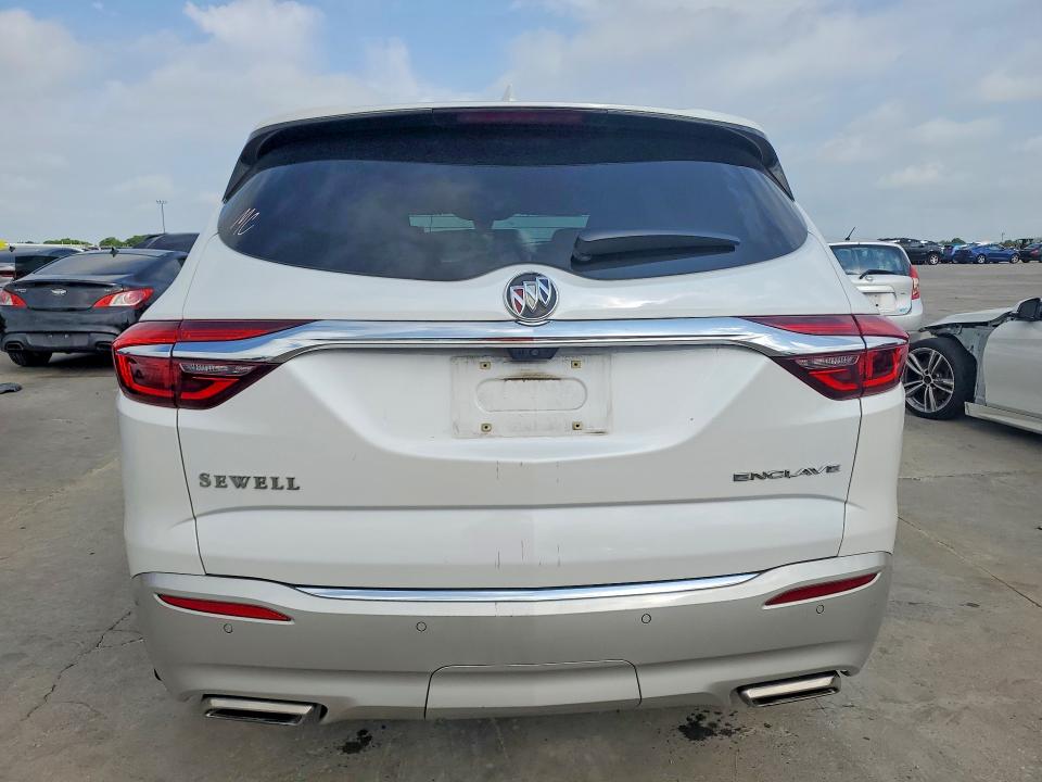 5GAERBKW8KJ135881