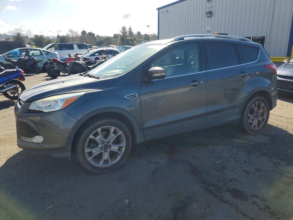 2016 FORD ESCAPE — VIN 1FMCU9JX5GUC17835