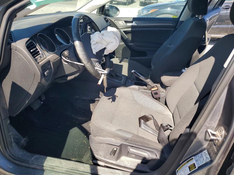 3VW117AU2KM518054