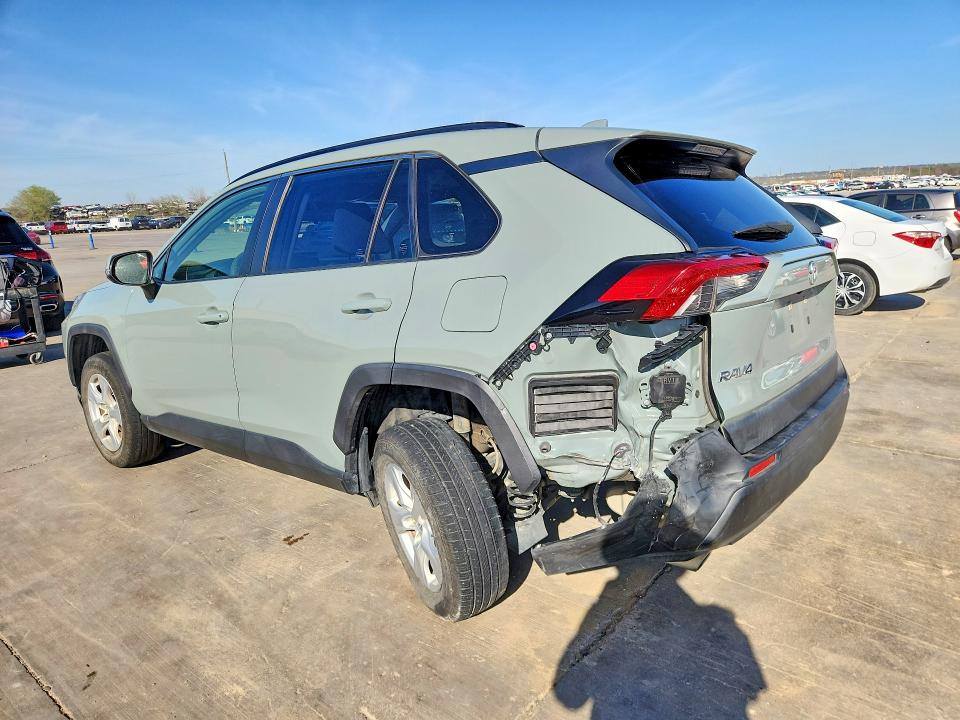 JTMW1RFV9KD010827