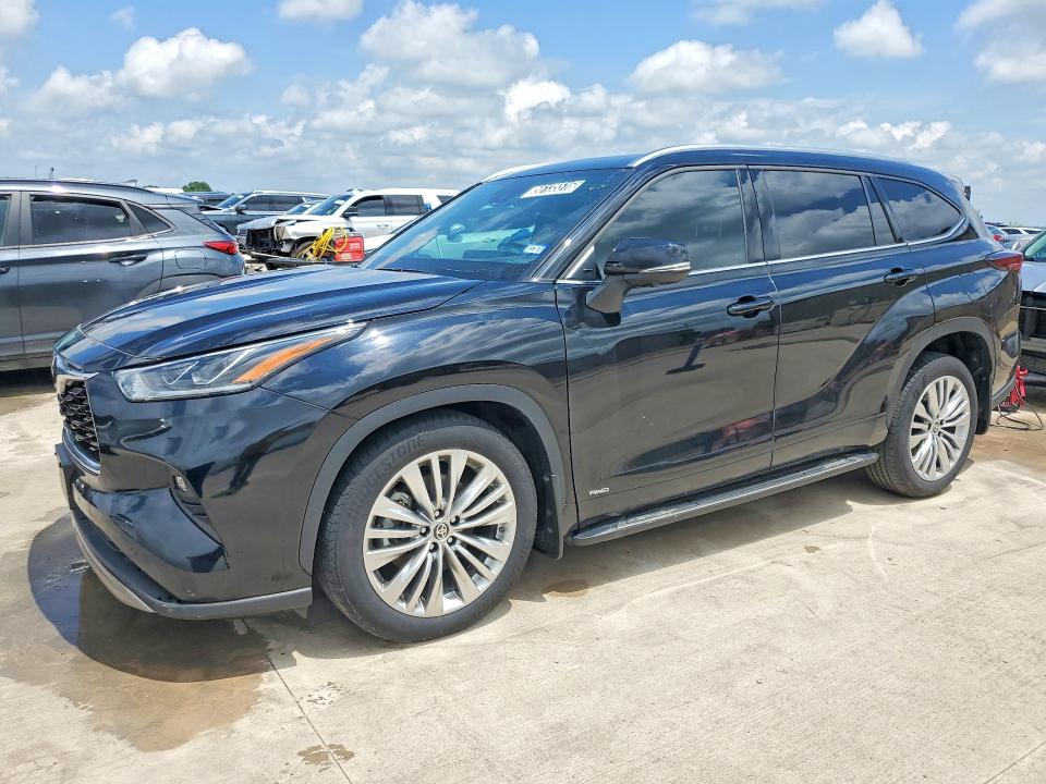 5TDEBRCH7SS659537