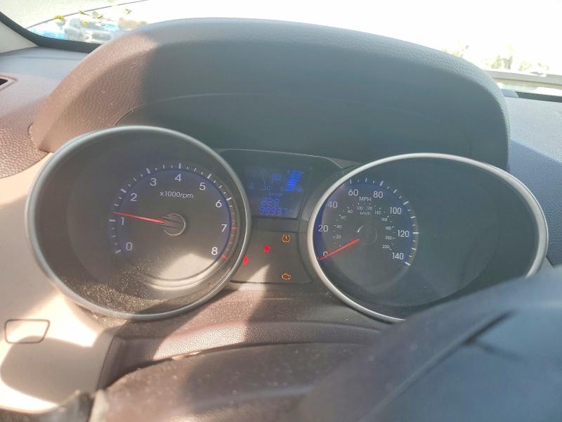 KM8JUCAG4FU066229