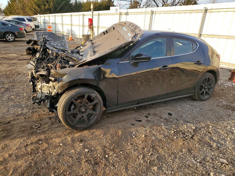 2019 MAZDA 3 — VIN JM1BPAMM3K1118600