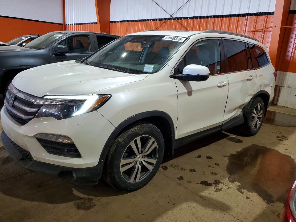 2017 HONDA PILOT — VIN 5FNYF6H79HB501701